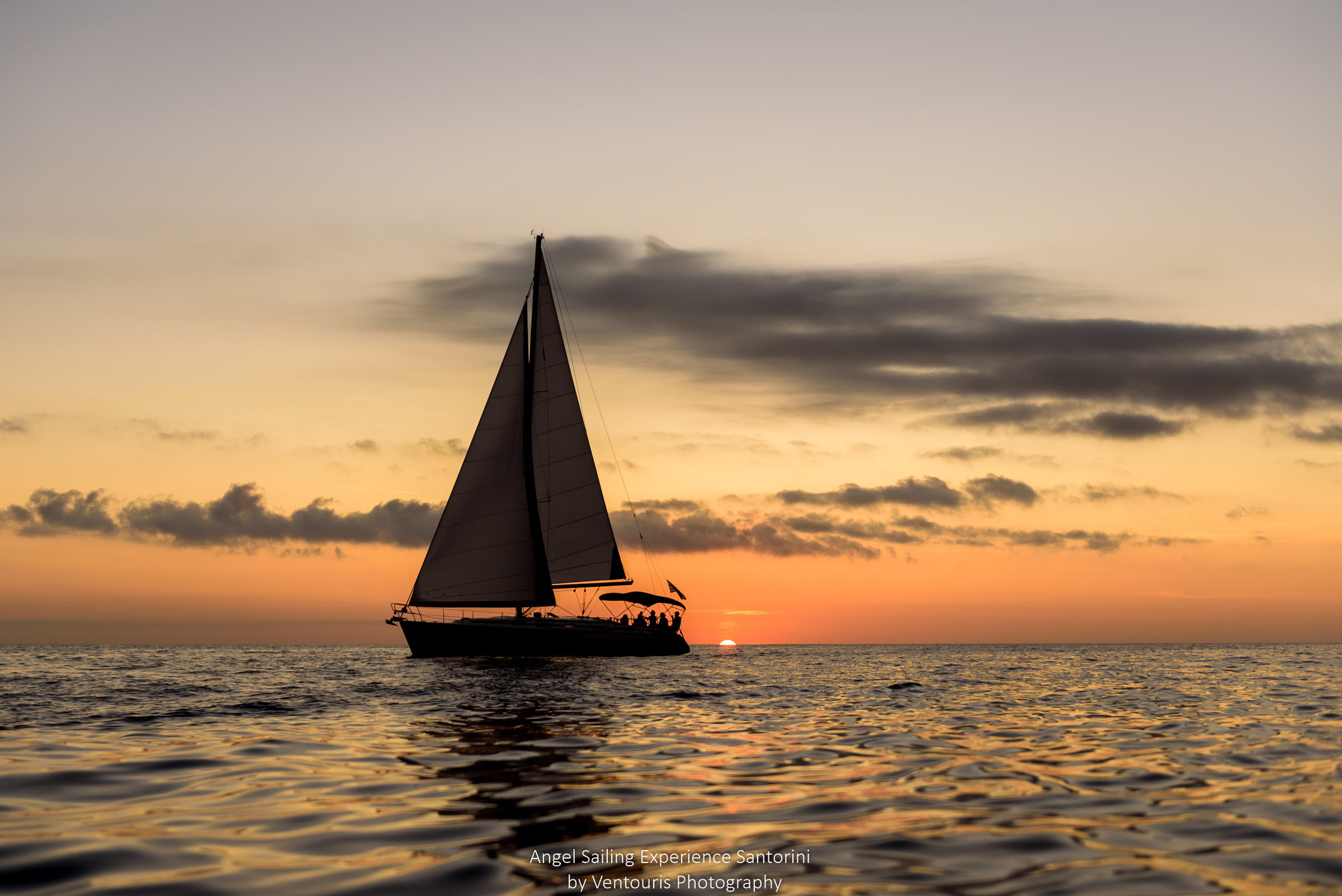 iLuxury Awards - Angel Sailing Santorini 